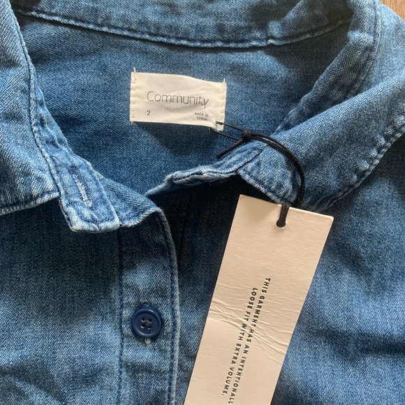 Aritzia chambray oversized button down - NWT - Picture 3 of 8